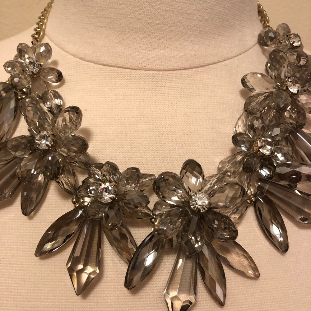 Gorgeous Statement Necklace - image 2